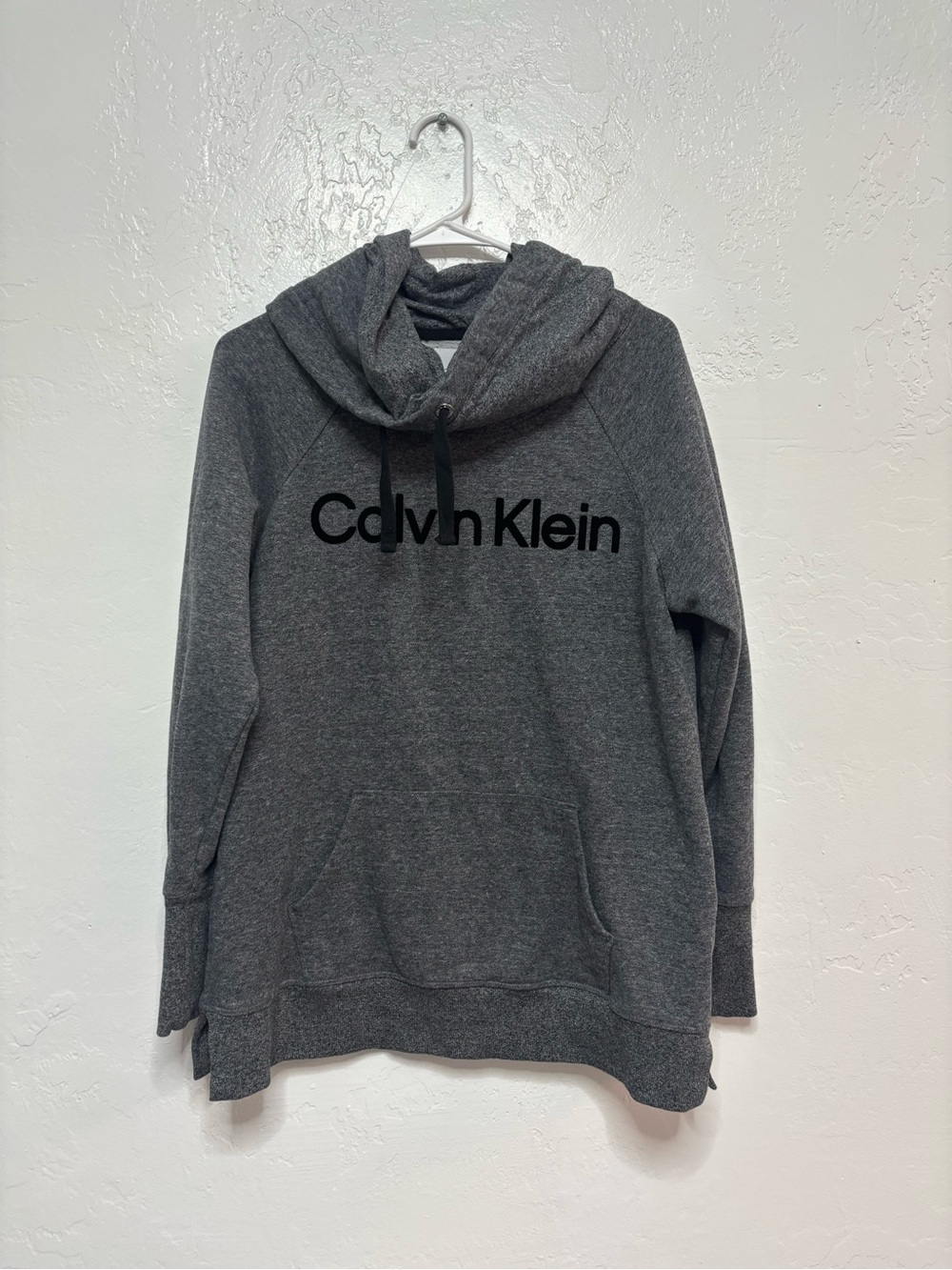 Women’s size medium Calvin Klein hoody sweatshirt, #K1275
